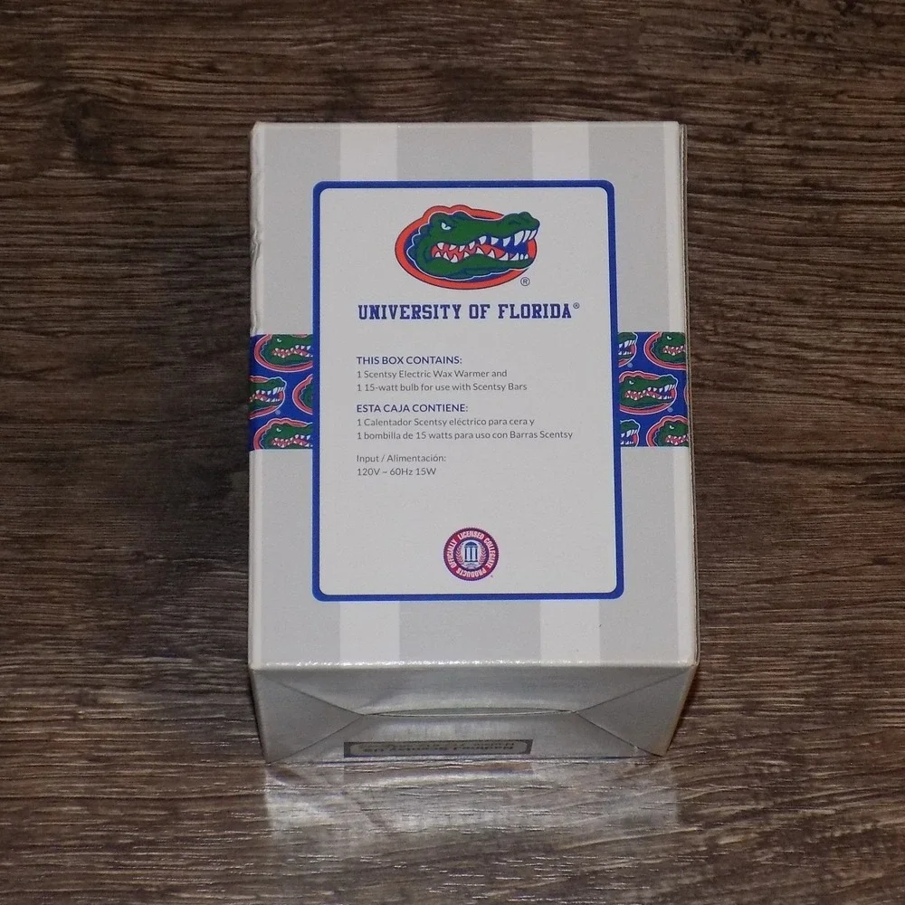 Scentsy University of Florida Gators Electric Wax Warmer‎ and Bulb Set